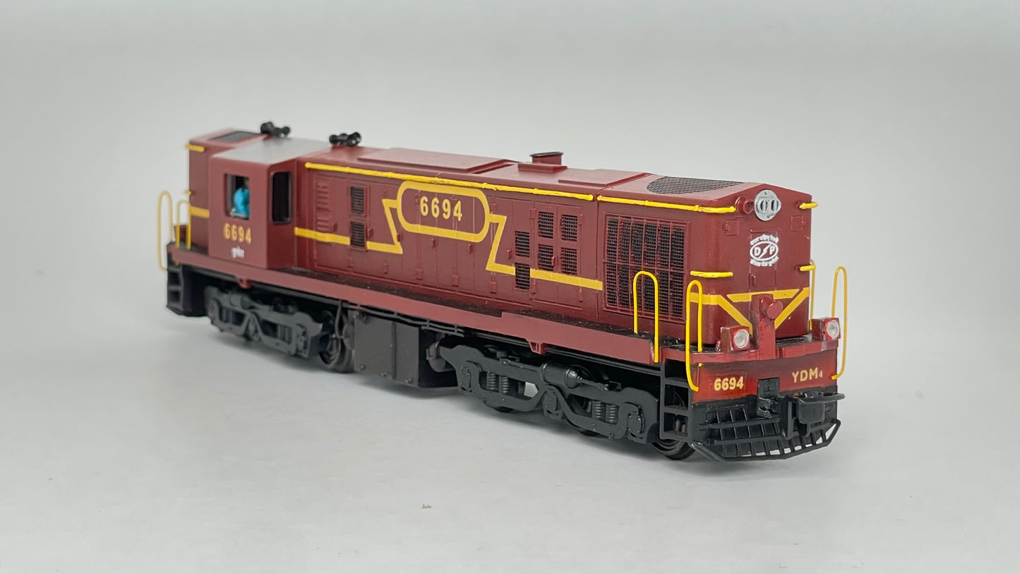 PRE-ORDER: Phulera YDM4 - HOm Display/Free Rolling Model (12mm gauge track)