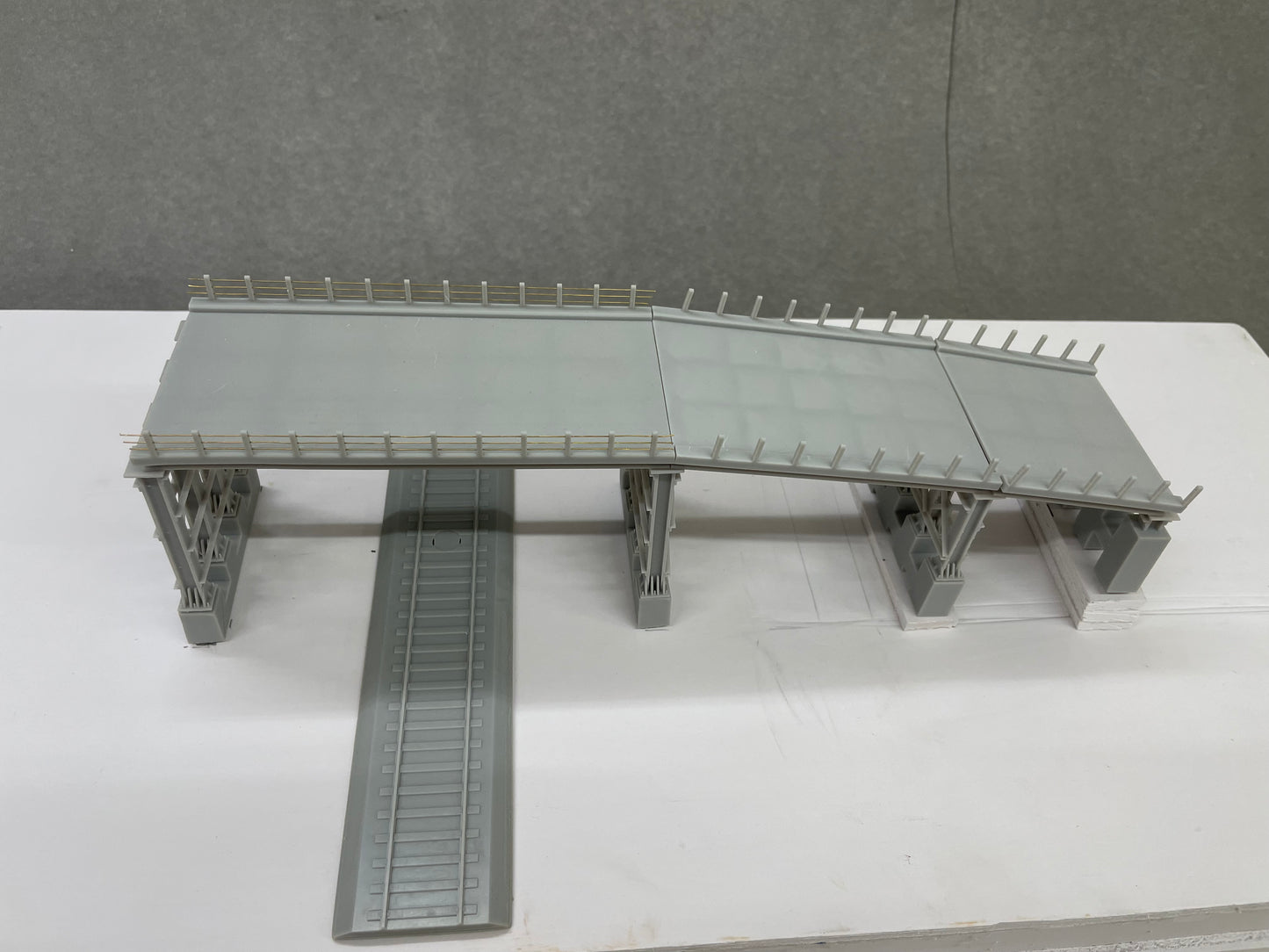 Road Bridge DIY Starter Kit: Half Bridge (Multiple Scales)