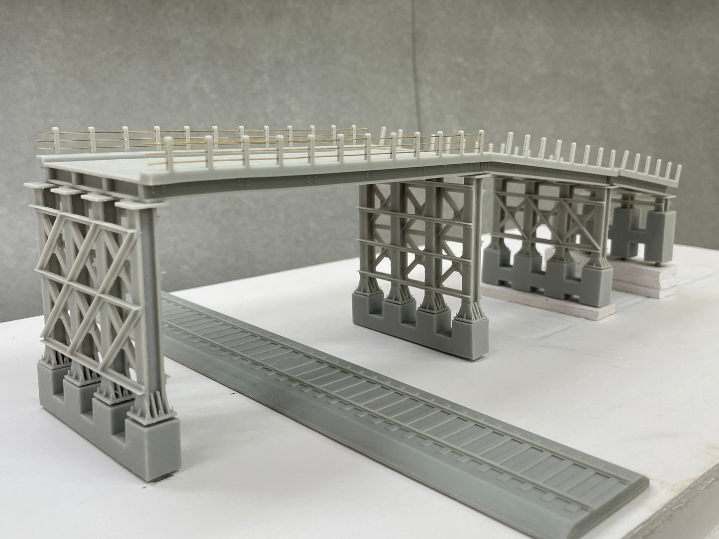 Road Bridge DIY Starter Kit: Half Bridge (Multiple Scales)