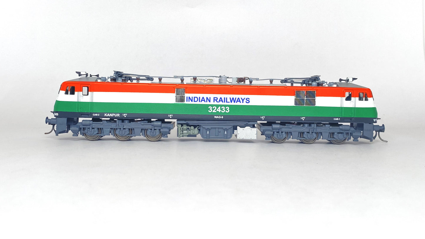PRE-ORDER: PREMIUM DC/DCC READY WAG9 RTR Model HO Scale (1:87)