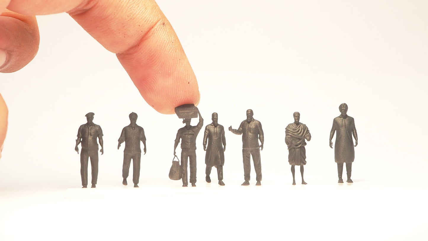 UNPAINTED Figures: Standing Indian Men