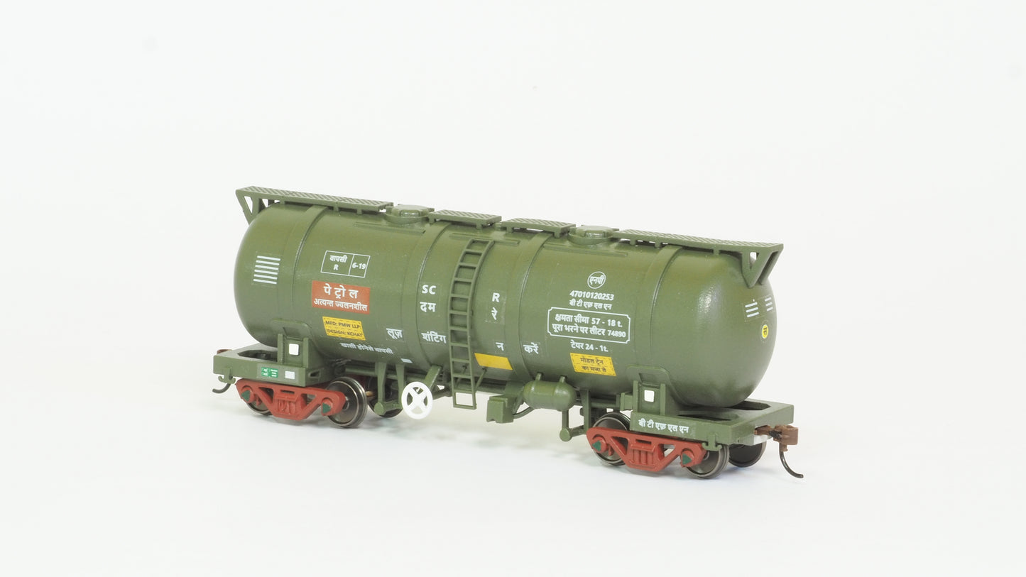 PRE-ORDER: TRAIN SET: Electric Oil Train (With Track and Controller)