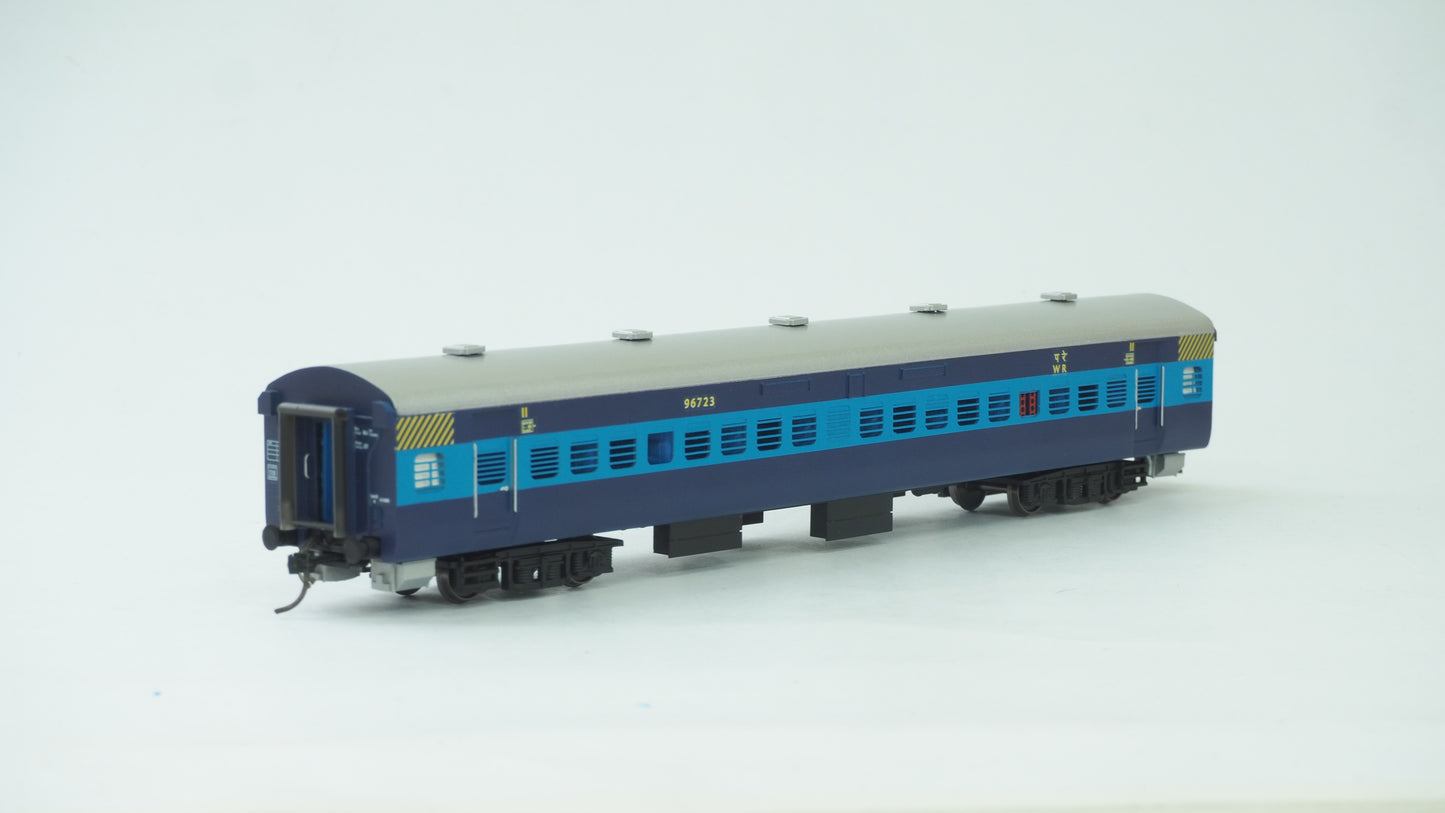 PRE-ORDER: ICF Sleeper HO Scale - Blue Livery (1990s-Current), Premium, Pack of 3