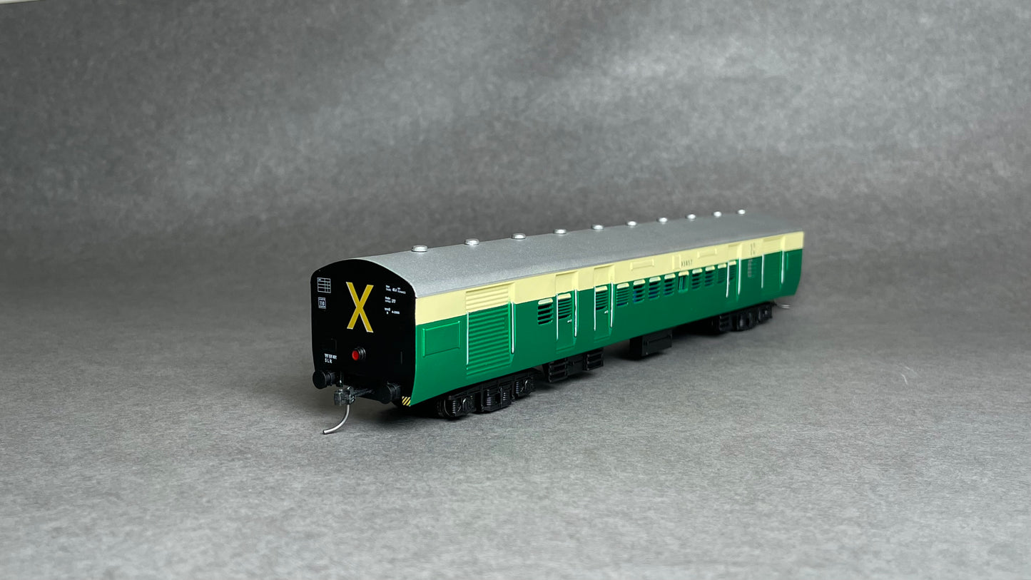 BEML SLR HO Scale: Cream-Green Livery