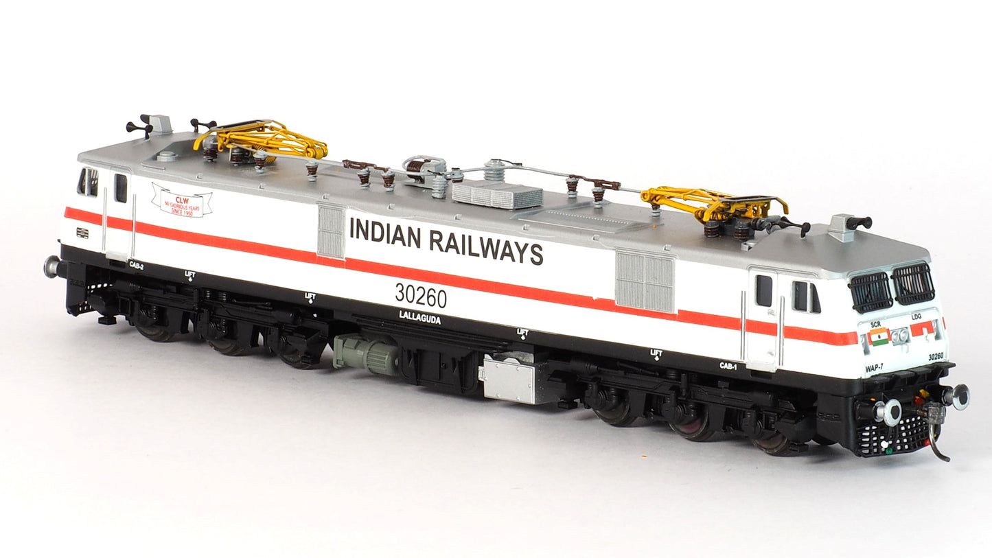 PRE-ORDER: STANDARD DC/DCC READY WAP7/WAP7i RTR Model in HO Scale (1:87)