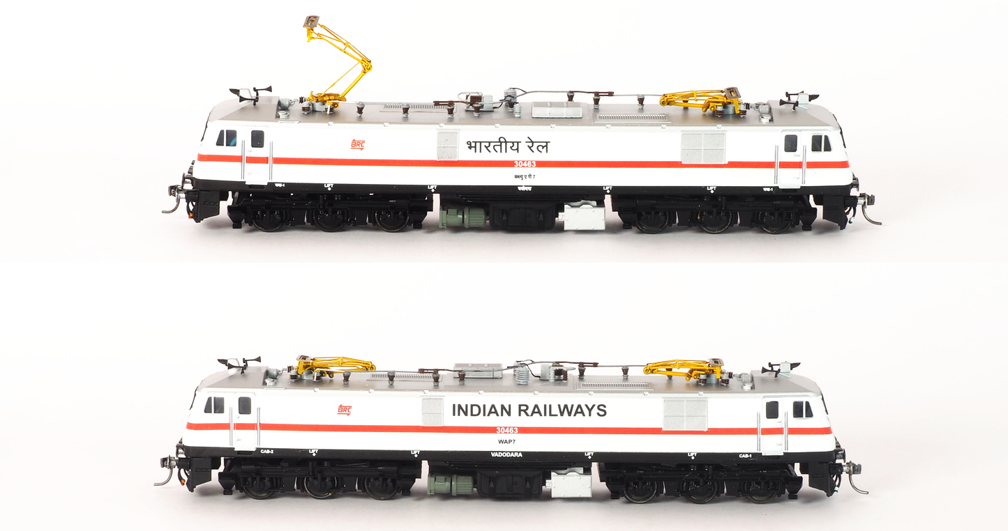 PRE-ORDER: STANDARD DC/DCC READY WAP7i RTR Model in HO Scale (1:87)